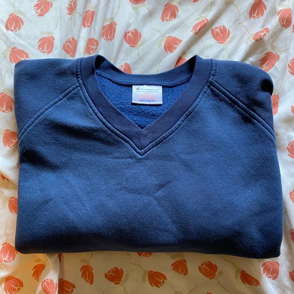 2 Champion Sweatshirts - Picture 5 of 8